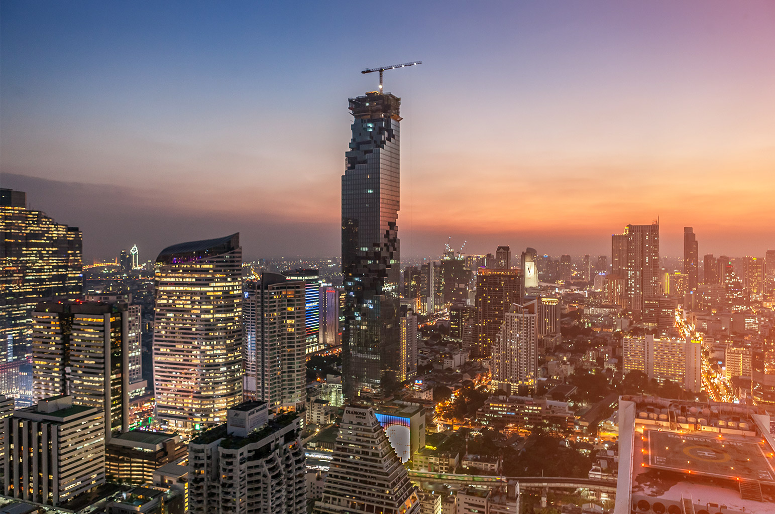 {{ 'BANNER_SLIDER_IMAGE1_ALT' | translate }}