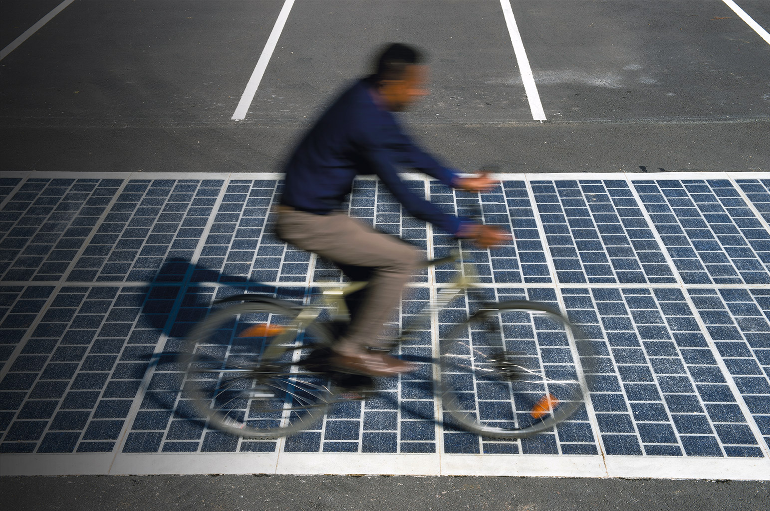 {{ 'BANNER_SLIDER_IMAGE3_ALT' | translate }}