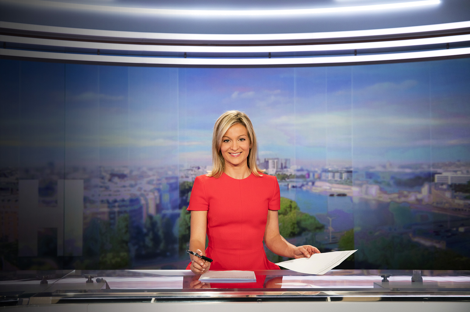 {{ 'BANNER_SLIDER_IMAGE4_ALT' | translate }}